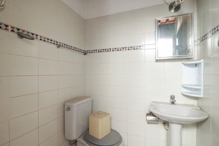 Casa à venda com 350m², 3 quartos e 3 vagas Casa à venda com 350m², 3 quartos e 3 vagasChurrasqueira