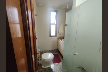 Apartamento à venda com 183m², 3 quartos e 3 vagas Apartamento à venda com 183m², 3 quartos e 3 vagasBanheiro