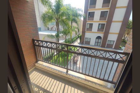 Apartamento à venda com 183m², 3 quartos e 3 vagas Apartamento à venda com 183m², 3 quartos e 3 vagasVaranda