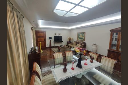 Apartamento à venda com 183m², 3 quartos e 3 vagas Apartamento à venda com 183m², 3 quartos e 3 vagasSala de jantar