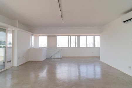 Apartamento à venda com 190m², 3 quartos e 2 vagas Apartamento à venda com 190m², 3 quartos e 2 vagasCobertura