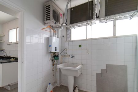 Apartamento à venda com 190m², 3 quartos e 2 vagas Apartamento à venda com 190m², 3 quartos e 2 vagasÁrea de Serviço