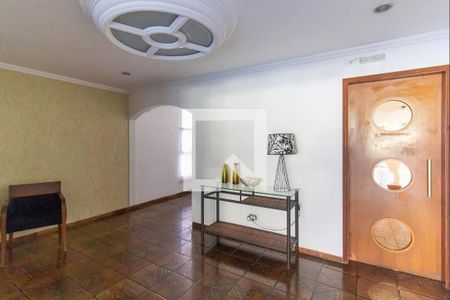 Apartamento à venda com 190m², 3 quartos e 2 vagas Apartamento à venda com 190m², 3 quartos e 2 vagasHall social