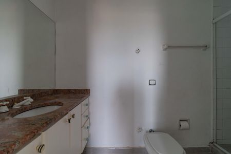 Apartamento à venda com 190m², 3 quartos e 2 vagas Apartamento à venda com 190m², 3 quartos e 2 vagasBanheiro da Suíte