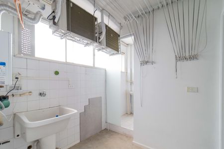 Apartamento à venda com 190m², 3 quartos e 2 vagas Apartamento à venda com 190m², 3 quartos e 2 vagasÁrea de Serviço