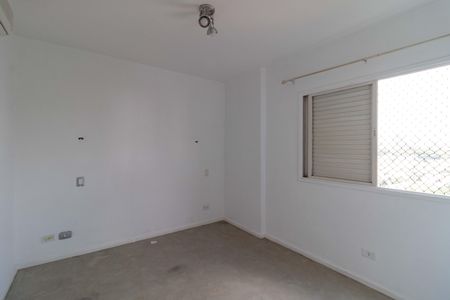 Apartamento à venda com 190m², 3 quartos e 2 vagas Apartamento à venda com 190m², 3 quartos e 2 vagasSuíte