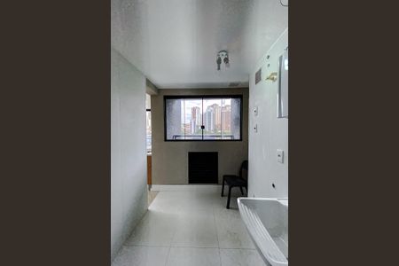 Apartamento para alugar com 134m², 3 quartos e 2 vagas Apartamento para alugar com 134m², 3 quartos e 2 vagasÁrea de Serviço