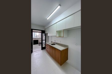 Apartamento para alugar com 134m², 3 quartos e 2 vagas Apartamento para alugar com 134m², 3 quartos e 2 vagasCozinha