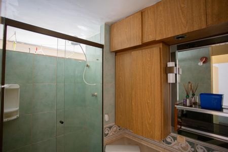 Apartamento para alugar com 50m², 2 quartos e 1 vaga Apartamento para alugar com 50m², 2 quartos e 1 vagaBANHEIRO
