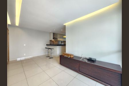 Sala de apartamento à venda com 3 quartos, 86m² em Vila da Serra, Nova Lima