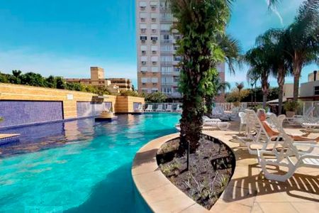Apartamento à venda com 70m², 2 quartos e 2 vagasÁrea comum - Piscina