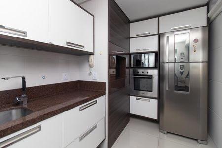 Apartamento à venda com 70m², 2 quartos e 2 vagasCozinha e Área de Serviço