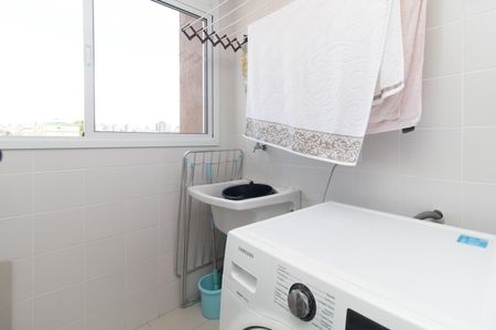 Apartamento à venda com 70m², 2 quartos e 2 vagasCozinha e Área de Serviço