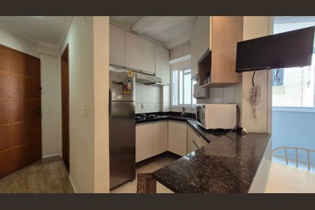 Apartamento à venda com 63m², 2 quartos e 2 vagasCozinha 