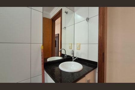 Apartamento à venda com 63m², 2 quartos e 2 vagasBanheiro 