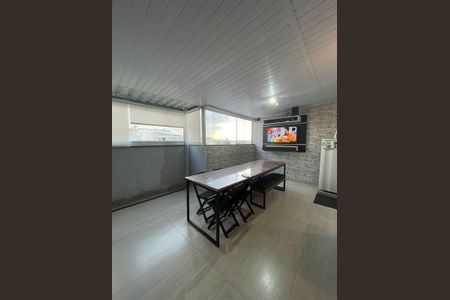 Apartamento para alugar com 103m², 2 quartos e 1 vaga