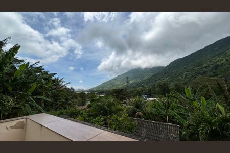 Casa à venda com 120m², 3 quartos e 4 vagasVaranda