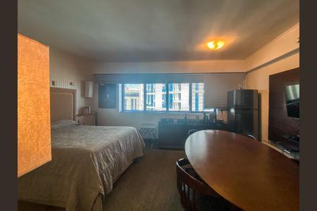 Quarto Suíte de apartamento para alugar com 1 quarto, 32m² em Indianópolis, São Paulo