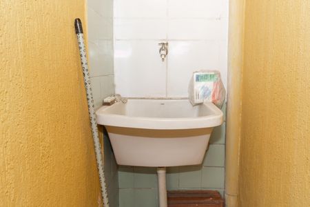 Casa à venda com 57m², 2 quartos e sem vaga Casa à venda com 57m², 2 quartos e sem vagaQuintal