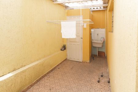 Casa à venda com 57m², 2 quartos e sem vaga Casa à venda com 57m², 2 quartos e sem vagaQuintal