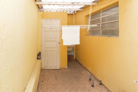 Casa à venda com 57m², 2 quartos e sem vaga Casa à venda com 57m², 2 quartos e sem vagaQuintal