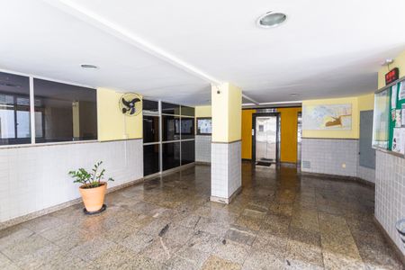 Apartamento à venda com 57m², 2 quartos e 1 vagaHall de entrada