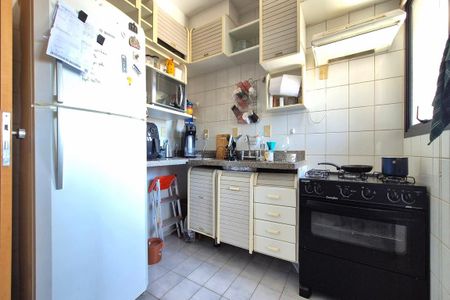 Apartamento à venda com 115m², 3 quartos e 2 vagasCozinha 