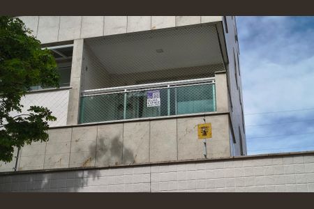 Apartamento à venda com 97m², 3 quartos e 2 vagasPlaquinha instalada UJUB-43