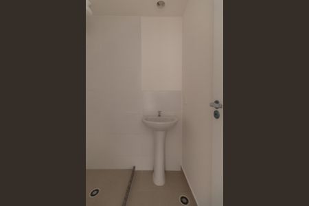 Apartamento à venda com 36m², 2 quartos e sem vaga Apartamento à venda com 36m², 2 quartos e sem vagaBanheiro