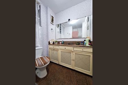 Apartamento à venda com 225m², 4 quartos e 2 vagasBanheiro Social