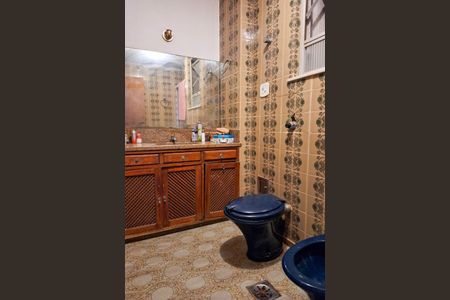 Apartamento à venda com 225m², 4 quartos e 2 vagasBanheiro da Suíte 1