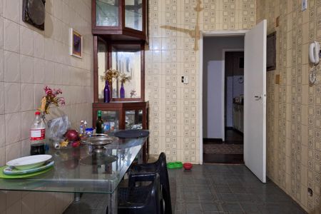 Apartamento à venda com 225m², 4 quartos e 2 vagasCozinha
