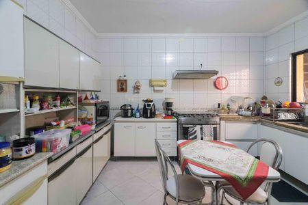 Casa à venda com 150m², 3 quartos e 4 vagasCozinha 