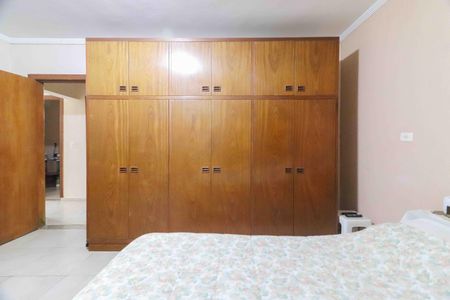 Casa à venda com 150m², 3 quartos e 4 vagasSuíte 1