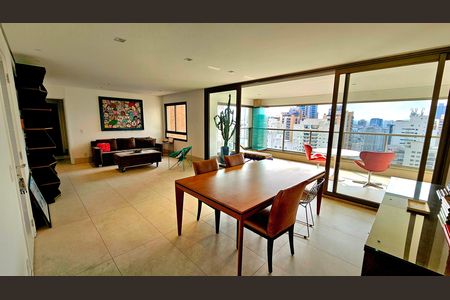 Apartamento à venda com 157m², 3 quartos e 2 vagas