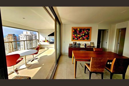 Apartamento à venda com 3 quartos, 157m² em Perdizes, São Paulo