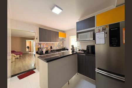 Apartamento à venda com 100m², 3 quartos e 2 vagasCozinha