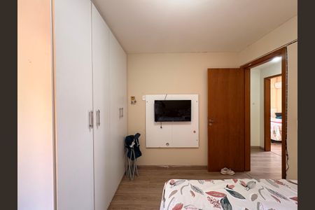 Apartamento à venda com 100m², 3 quartos e 2 vagasQuarto 2