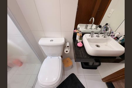 Apartamento à venda com 100m², 3 quartos e 2 vagasBanheiro 