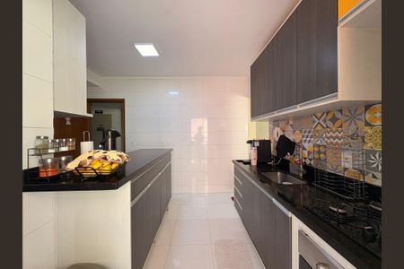 Apartamento à venda com 100m², 3 quartos e 2 vagasCozinha