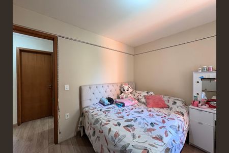 Apartamento à venda com 100m², 3 quartos e 2 vagasQuarto 2