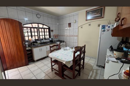 Casa à venda com 188m², 3 quartos e 2 vagasCozinha