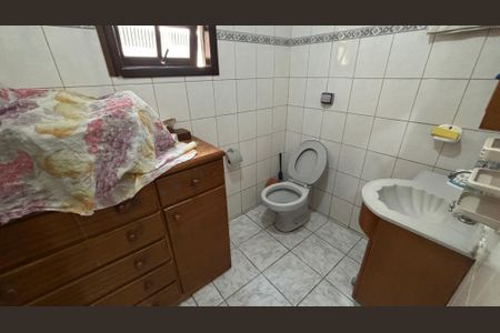 Casa à venda com 188m², 3 quartos e 2 vagasBanheiro
