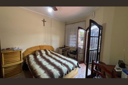 Casa à venda com 188m², 3 quartos e 2 vagasSuite