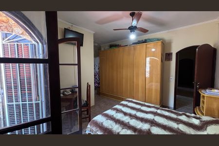 Casa à venda com 188m², 3 quartos e 2 vagasSuite