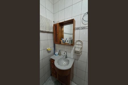 Casa à venda com 188m², 3 quartos e 2 vagasBanheiro