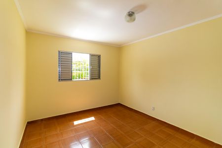 Quarto 2 de casa para alugar com 2 quartos, 100m² em Jardim Sao Gabriel, São Paulo