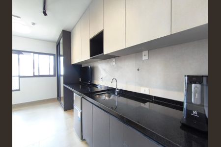 Cozinha de kitnet/studio para alugar com 1 quarto, 23m² em Paraíso, São Paulo