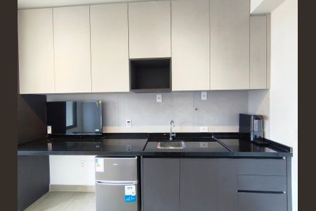 Cozinha de kitnet/studio para alugar com 1 quarto, 23m² em Paraíso, São Paulo