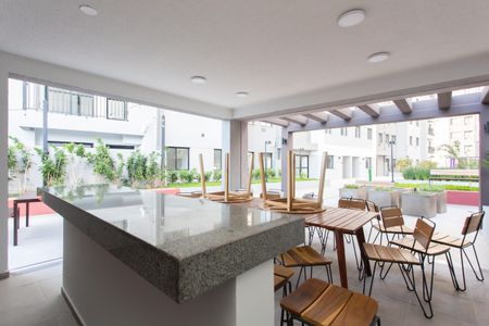 Apartamento para alugar com 43m², 2 quartos e 1 vagaÁrea comum - Churrasqueira